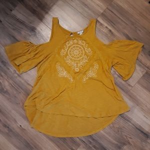 Women's (Junior's) Blouse